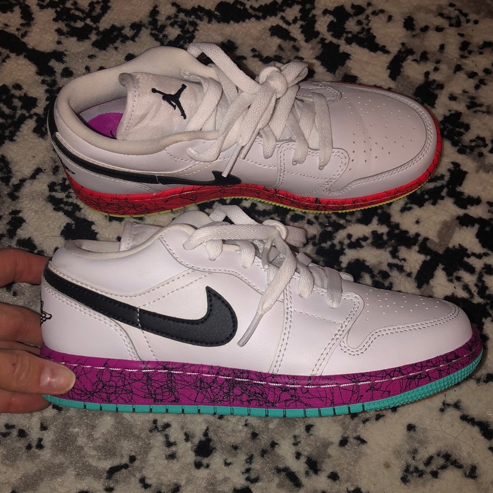Air Jordan Low